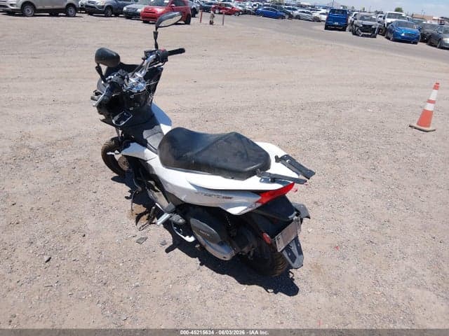 2017 HONDA PCX 150 3