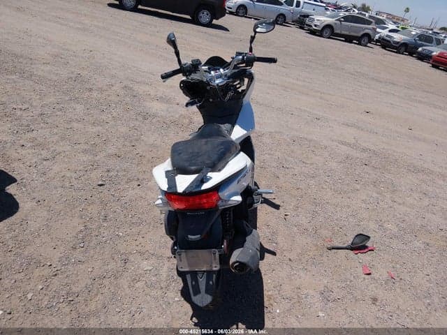 2017 HONDA PCX 150 6
