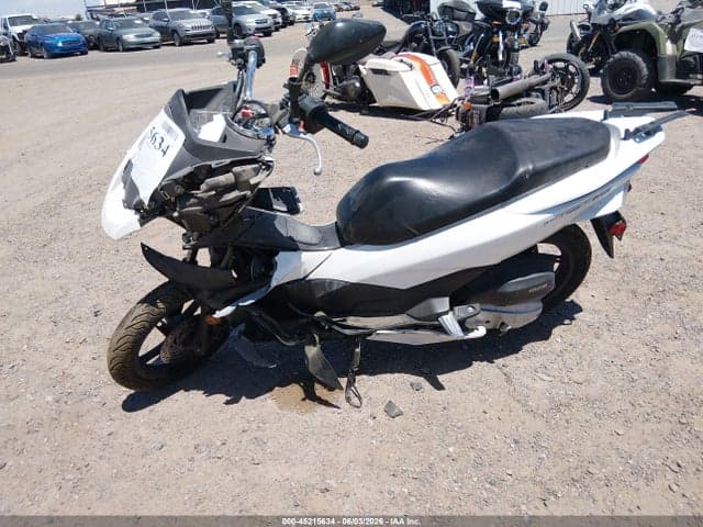 2017 HONDA PCX 150 9