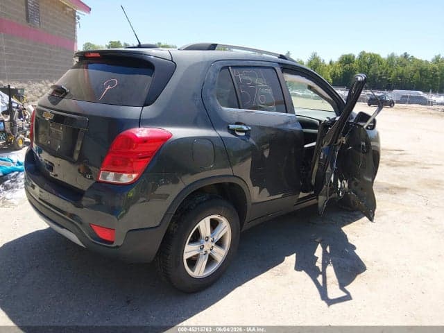 2018 CHEVROLET TRAX LT 4