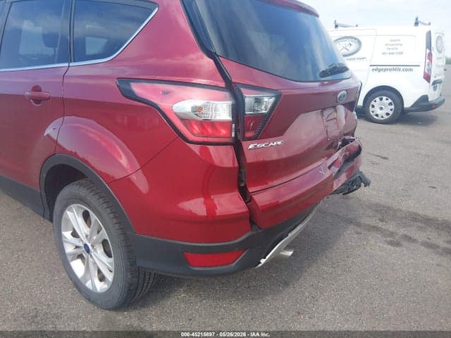 2017 FORD ESCAPE SE 18