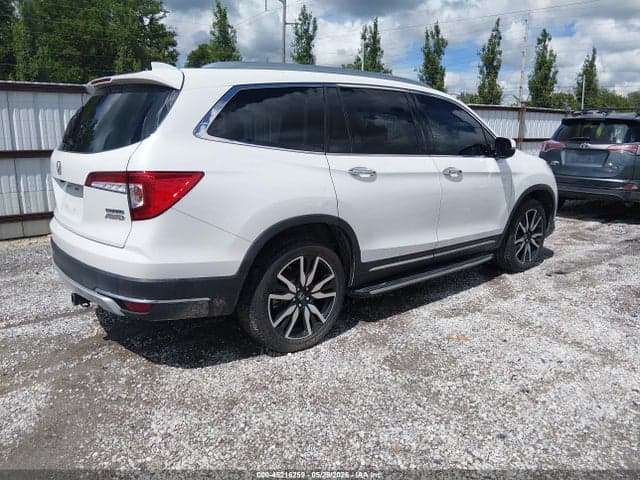 2020 HONDA PILOT AWD TOURING 7 PASSENGER 4
