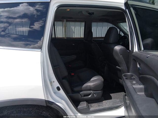 2020 HONDA PILOT AWD TOURING 7 PASSENGER 8