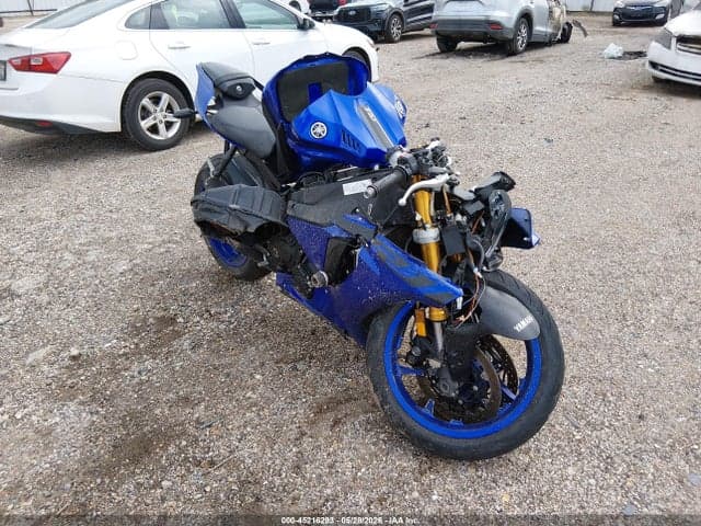 2018 YAMAHA YZFR1