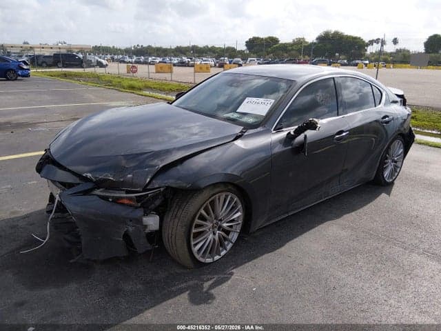 2023 LEXUS IS 300 2