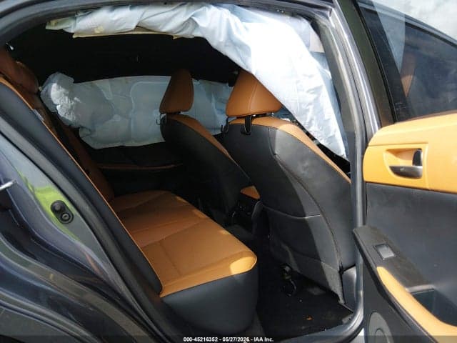 2023 LEXUS IS 300 8