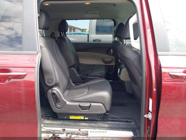 2026 KIA CARNIVAL MPV EX 8