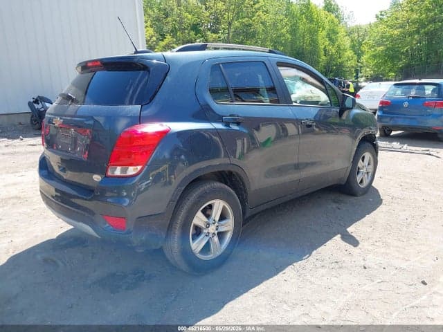 2022 CHEVROLET TRAX AWD LT 4