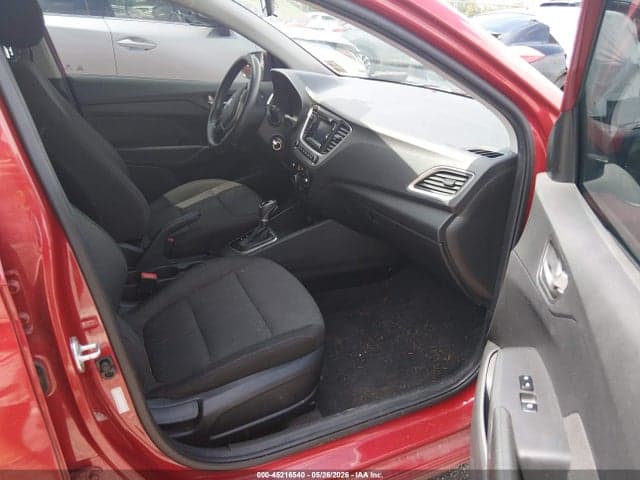 2020 HYUNDAI ACCENT SE 5