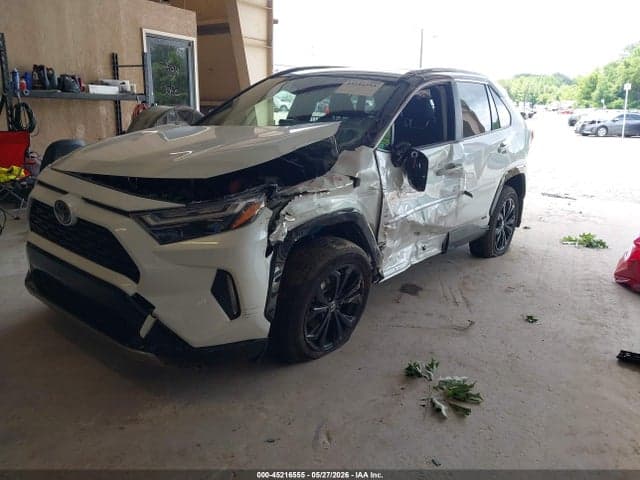 2025 TOYOTA RAV4 HYBRID XSE 2