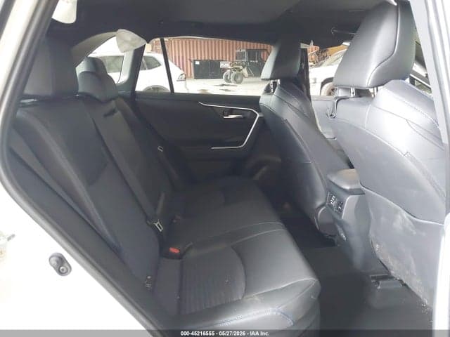 2025 TOYOTA RAV4 HYBRID XSE 8