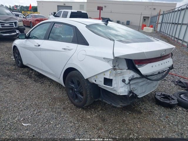 2023 HYUNDAI ELANTRA SEL 3