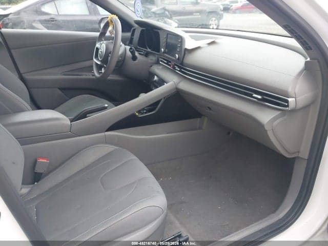 2023 HYUNDAI ELANTRA SEL 5