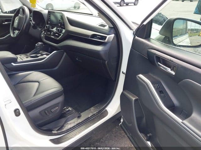 2021 TOYOTA HIGHLANDER XLE 5
