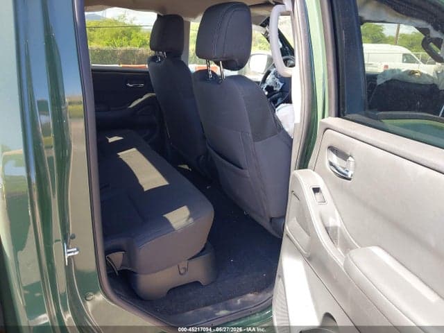 2023 NISSAN FRONTIER 8