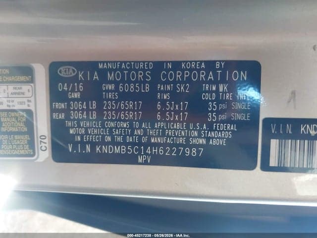 2017 KIA SEDONA LX 9