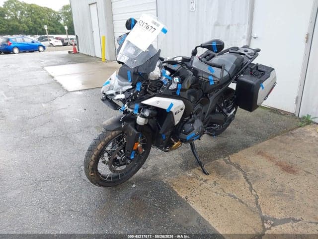 2025 BMW R 1300 GS 2