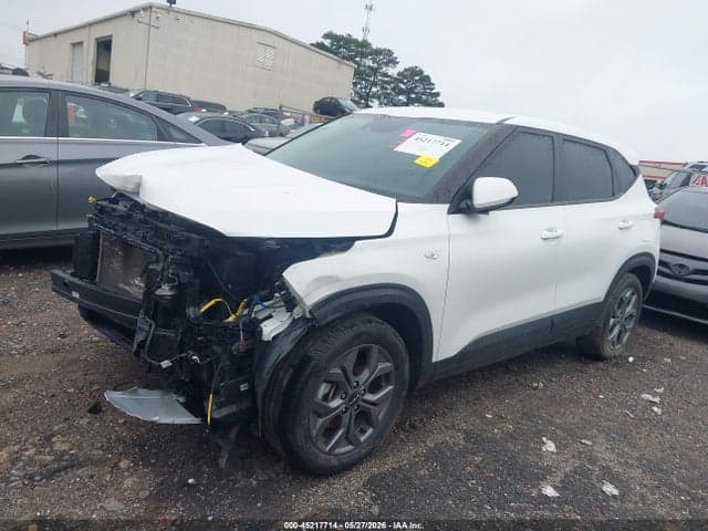 2024 KIA SELTOS LX 2