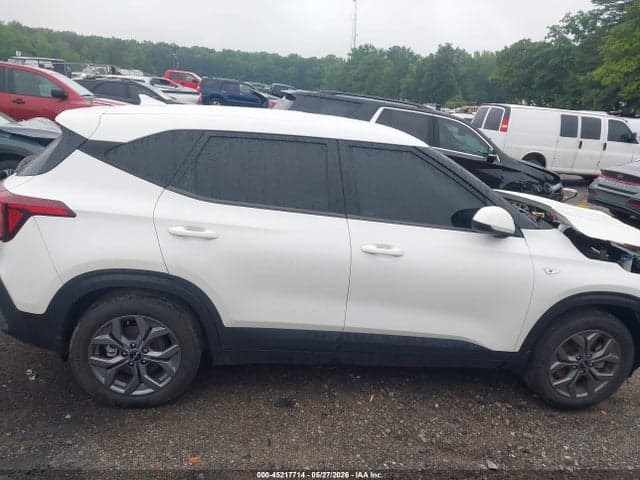 2024 KIA SELTOS LX 14