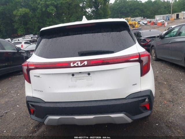 2024 KIA SELTOS LX 17