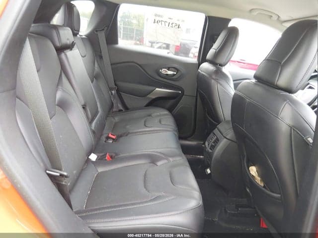 2021 JEEP CHEROKEE LATITUDE LUX 4X4 8