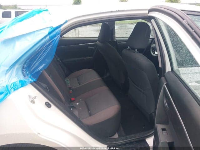2017 TOYOTA COROLLA LE 8
