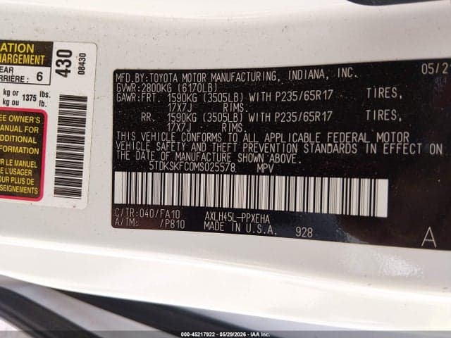 2021 TOYOTA SIENNA LE 9