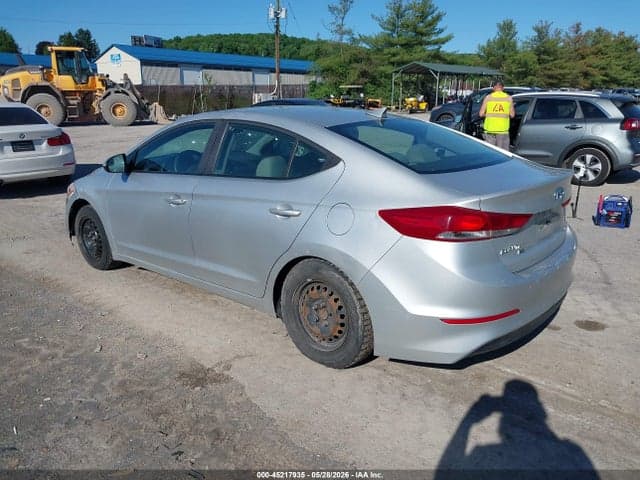 2017 HYUNDAI ELANTRA SE 3