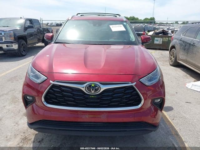2023 TOYOTA HIGHLANDER LIMITED 12