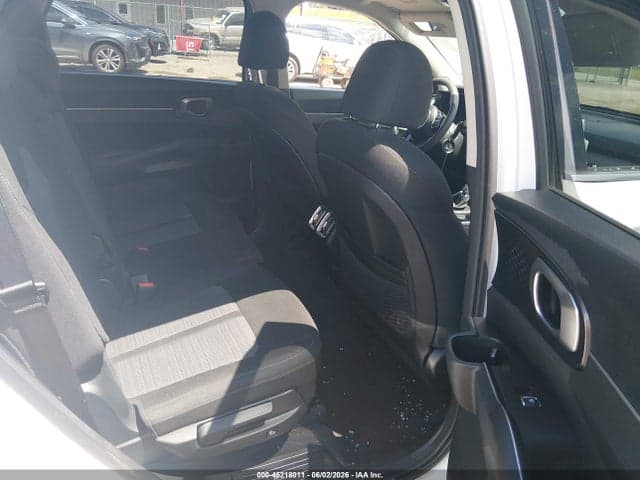 2022 KIA SORENTO LX 8