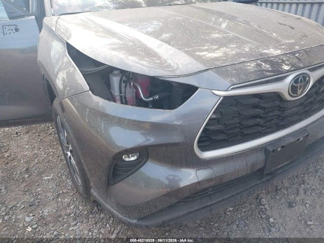 2024 TOYOTA HIGHLANDER XLE 6