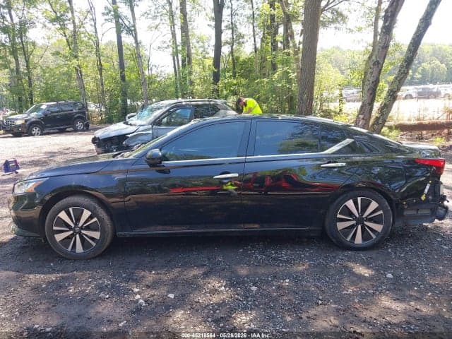 2019 NISSAN ALTIMA 2.5 SV 15