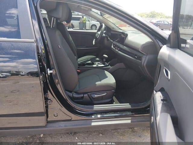 2025 KIA K4 LXS 5