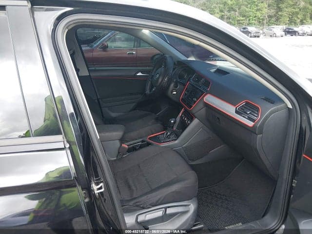2021 VOLKSWAGEN TIGUAN 2.0T S 5