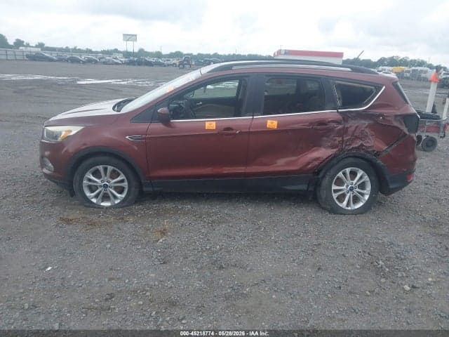 2018 FORD ESCAPE SE 13