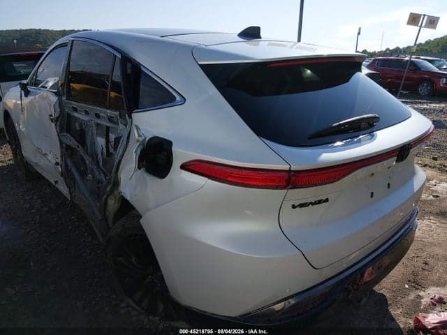 2023 TOYOTA VENZA NIGHTSHADE EDITION 3