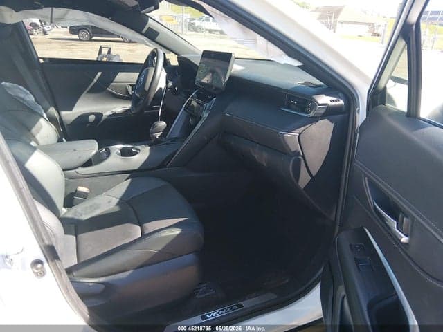 2023 TOYOTA VENZA NIGHTSHADE EDITION 5