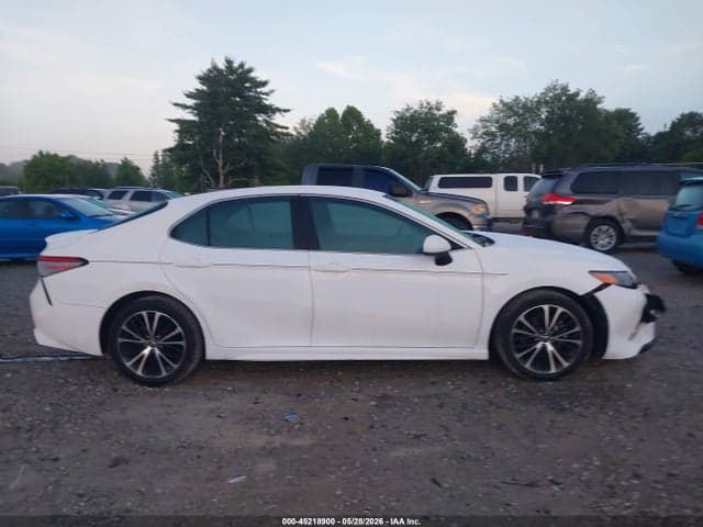 2018 TOYOTA CAMRY SE 13