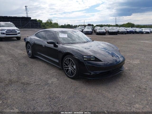 2021 PORSCHE TAYCAN