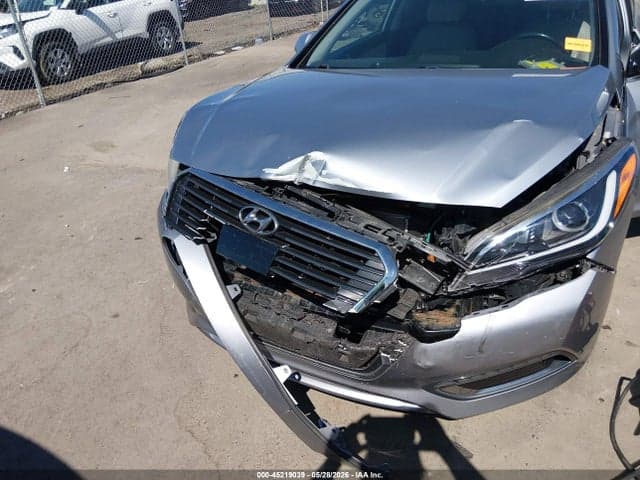 2017 HYUNDAI SONATA HYBRID LIMITED 6
