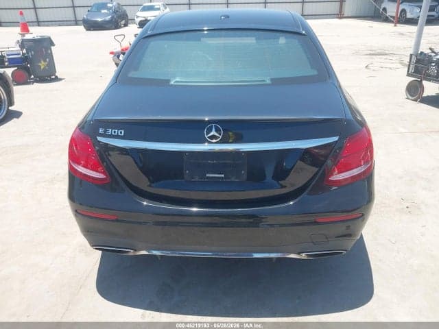 2018 MERCEDES-BENZ E 300 16