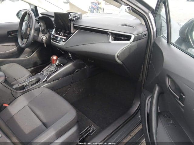 2026 TOYOTA COROLLA LE 5