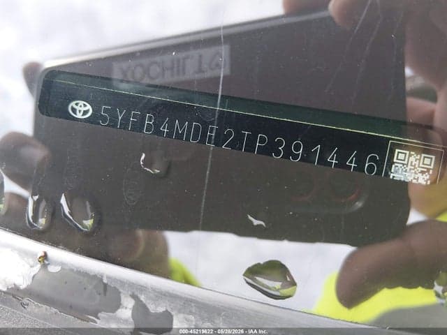 2026 TOYOTA COROLLA LE 9