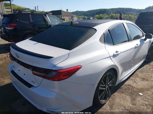 2025 TOYOTA CAMRY XSE 4