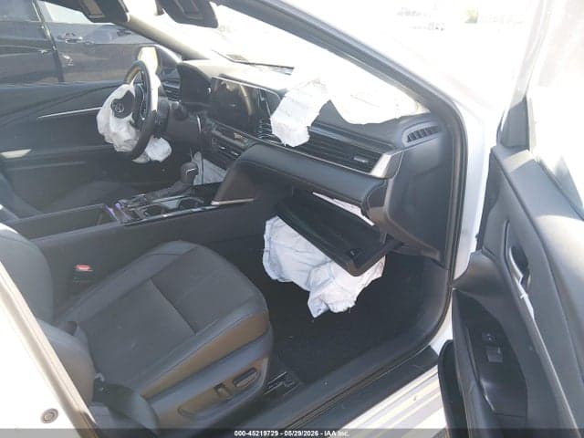 2025 TOYOTA CAMRY XSE 5