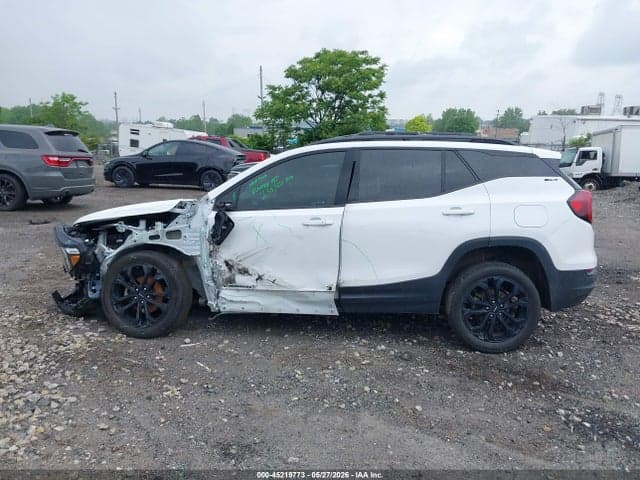 2022 GMC TERRAIN AWD SLT 13