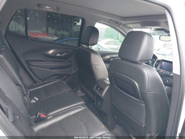 2022 GMC TERRAIN AWD SLT 8