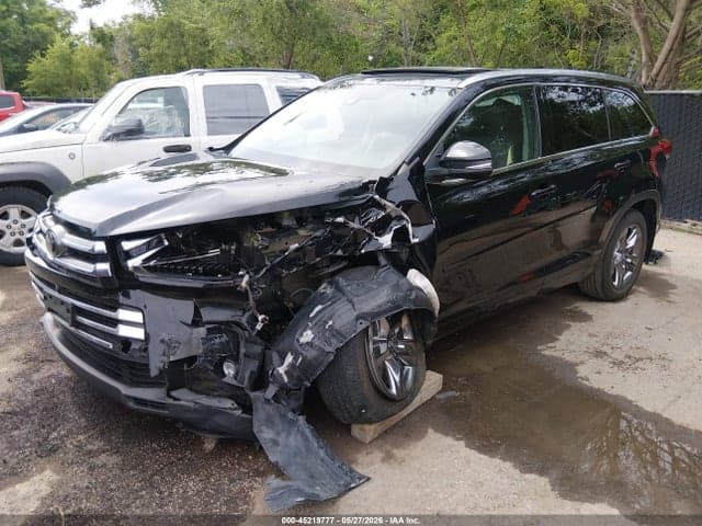 2017 TOYOTA HIGHLANDER LIMITED PLATINUM 2
