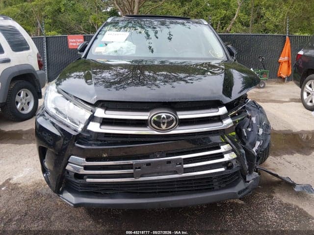 2017 TOYOTA HIGHLANDER LIMITED PLATINUM 13