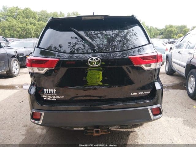 2017 TOYOTA HIGHLANDER LIMITED PLATINUM 17